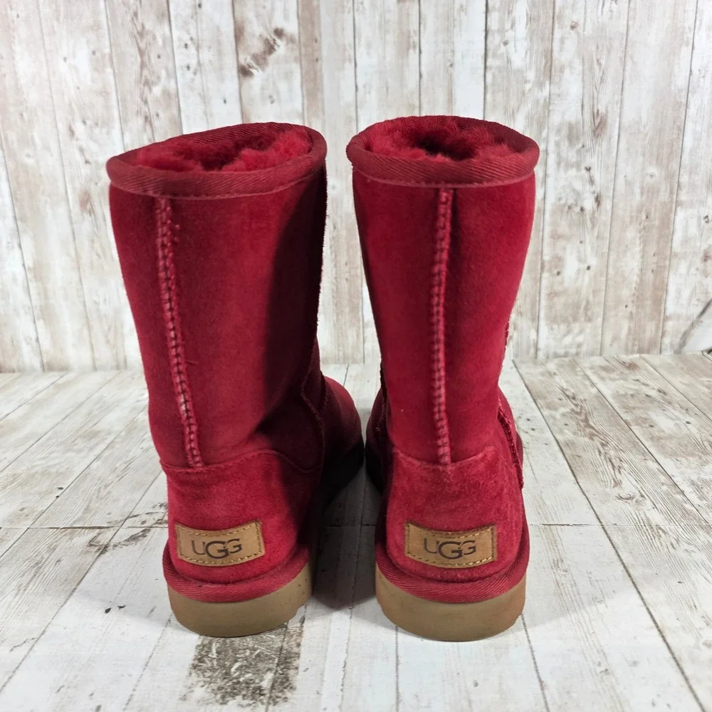 UGG Classic Short II Red Suede‎ Sheepskin Mid Calf Boots 1016223 Womens 6